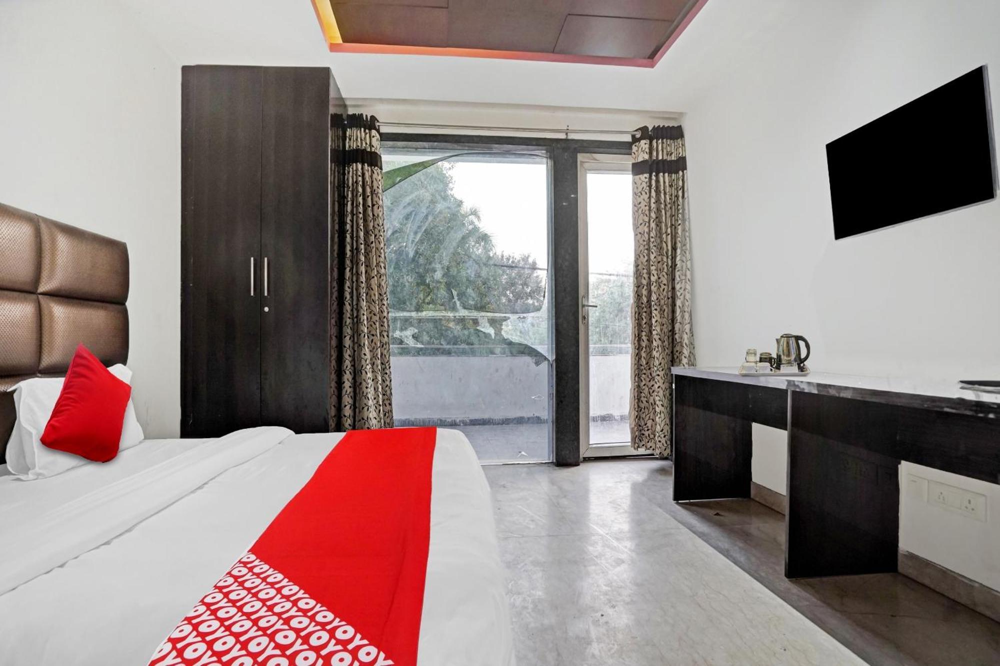 Hotel O South Galaxy นิวเดลี ภายนอก รูปภาพ