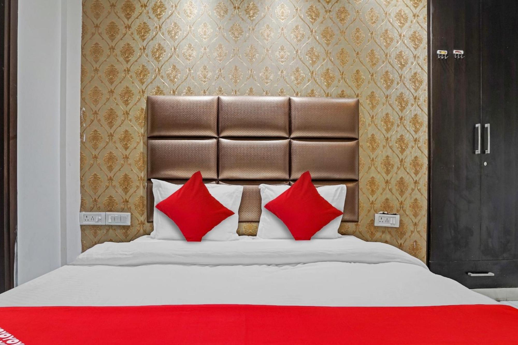 Hotel O South Galaxy นิวเดลี ภายนอก รูปภาพ